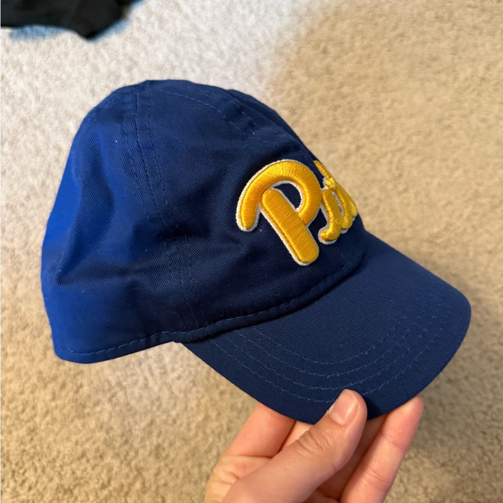 Pitt infant hat